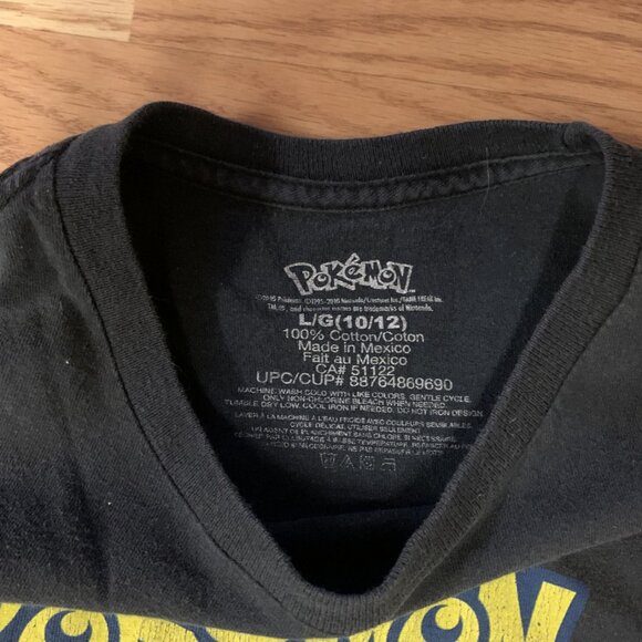 Pokemon Shirt Youth Size 10/12 - Picture 2 of 2